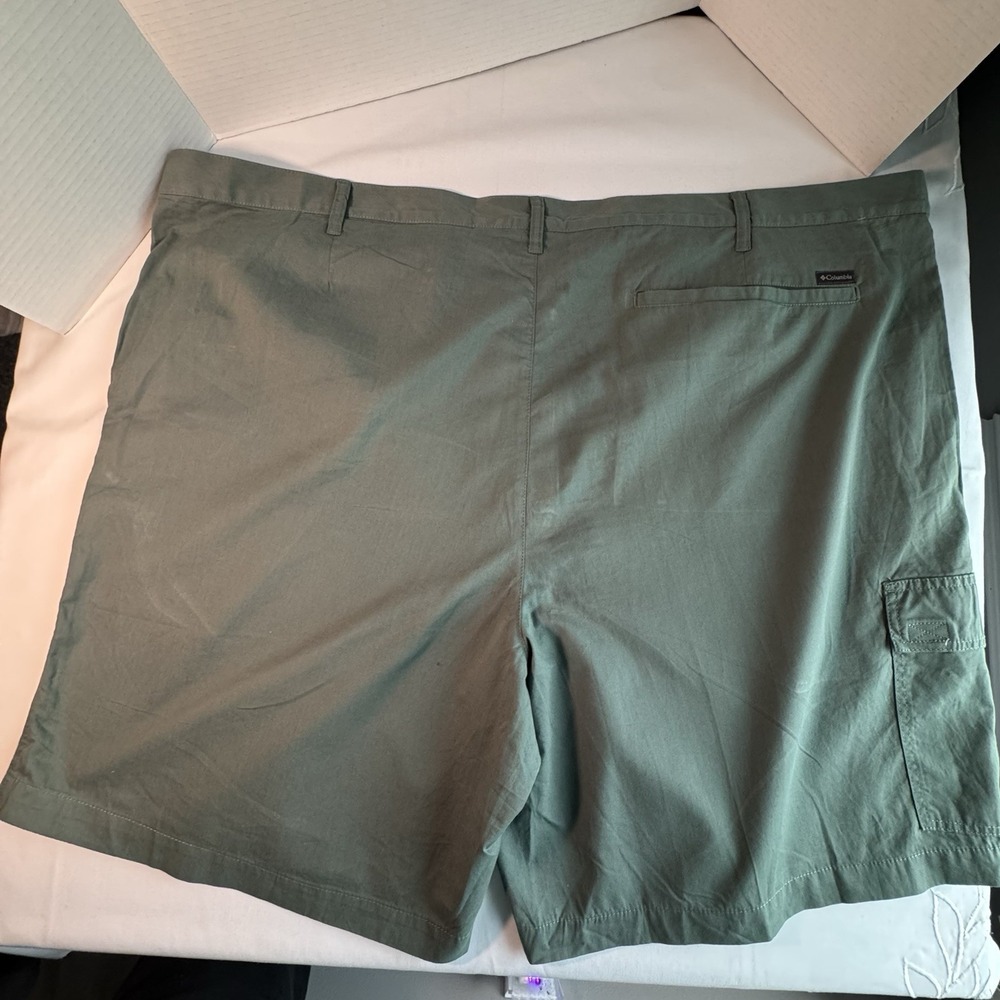 Columbia Red Bluff Cargo Shorts Mens 54 Olive Green 10" Inseam NWT Outdoor - Picture 9 of 12